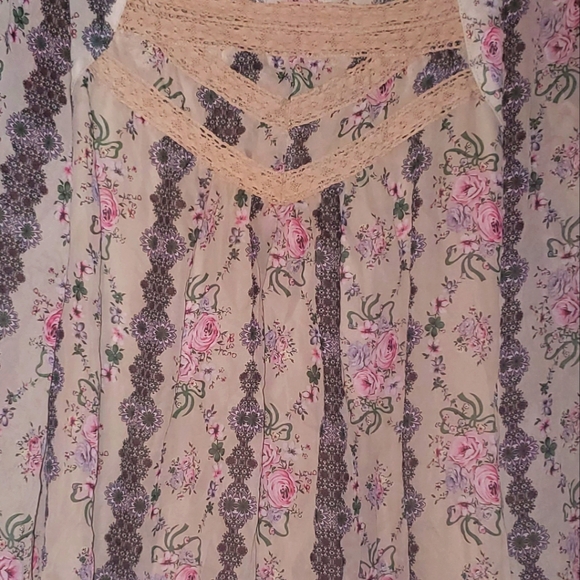 XXL FLORAL DRESS WITH LACE RIBBON TRIM - Picture 2 of 7